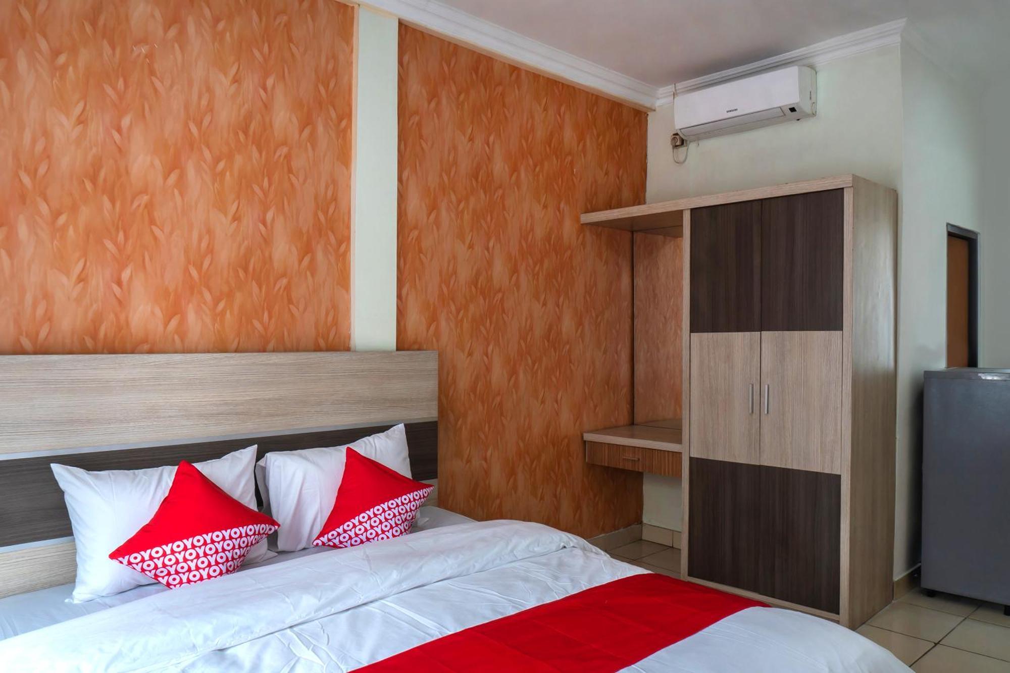 Super Oyo 617 Sukaraja Residence Syariah Bandung Luaran gambar